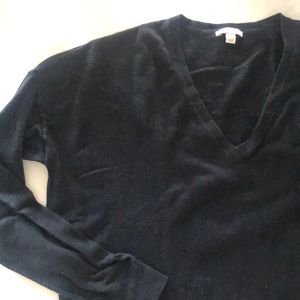Black GAP sweater